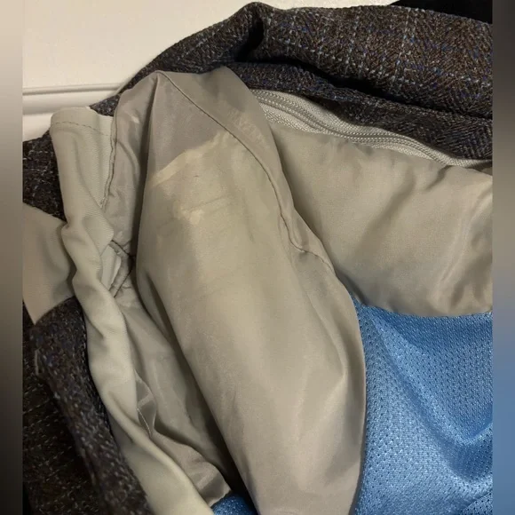 686 Women’s Snowboard Jacket – XS – Excellent Condition - Picture 17 of 17